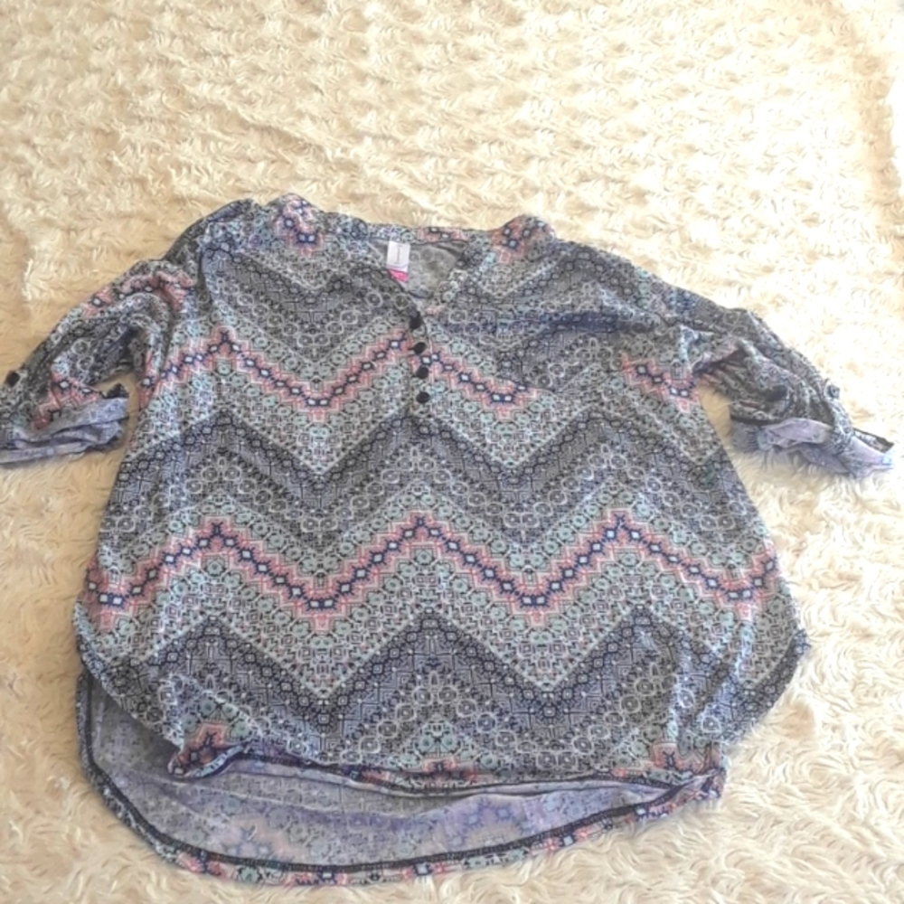 No Boundaries Multi Colored 3/4 Sleeve Shirt XXL